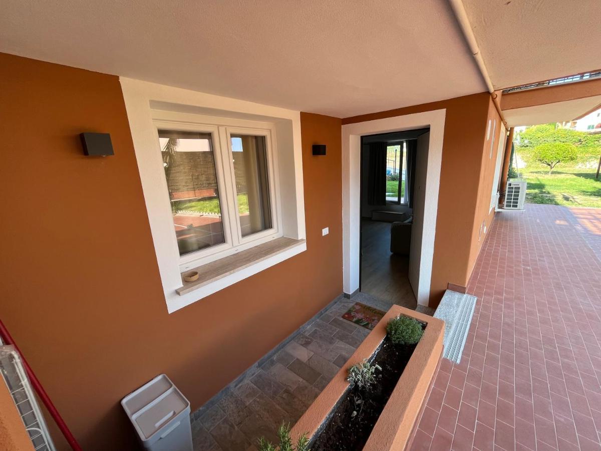 La Casa Del Gallo Pietra Ligure Luaran gambar